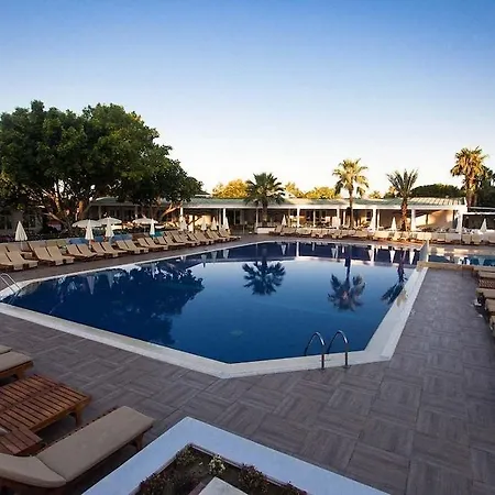 The Garden Hotel 4*