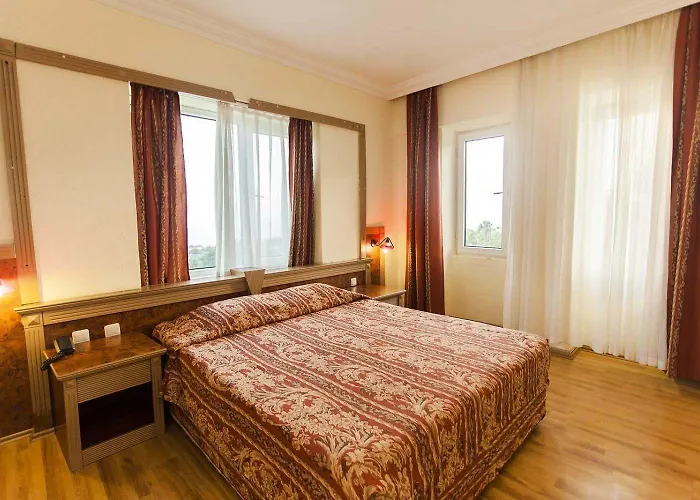 The Garden Hotel 4*