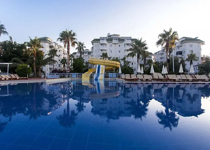 Hotel The Garden Konaklı