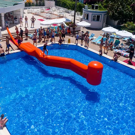 Hotel The Garden 4*