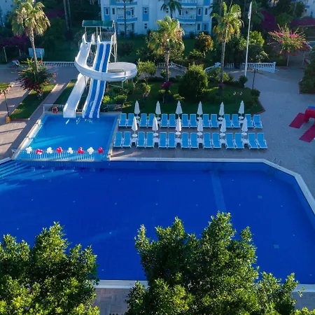 The Garden Hotel 4*