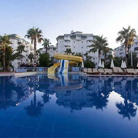 Hotel The Garden Konaklı